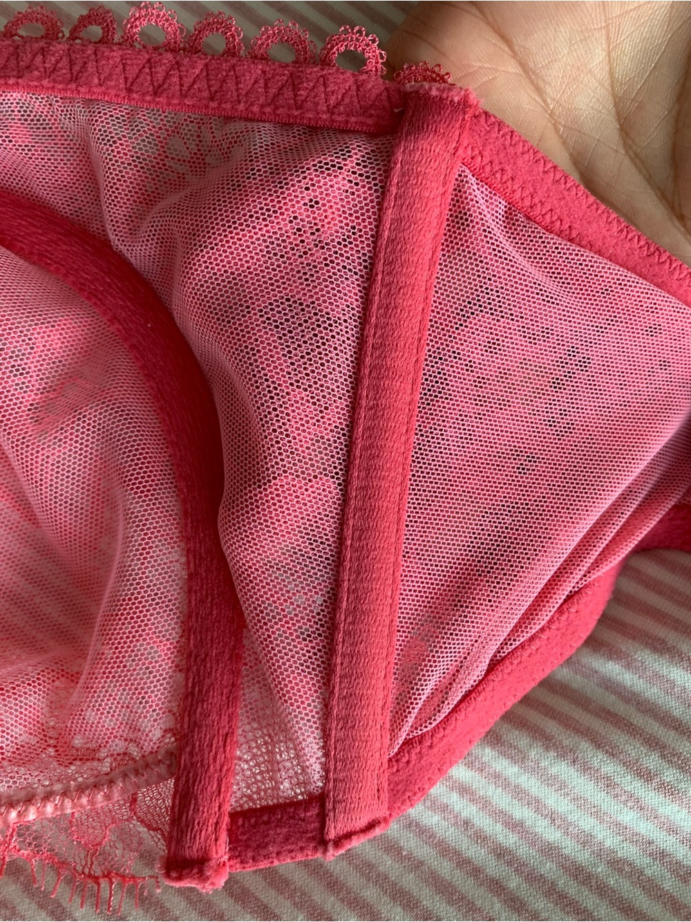 Victoria's Secret Coral Lace Halter Bandeau Bralette - Picture 11 of 11